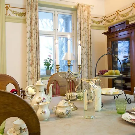 Tiendegaarden Møns Klint Bed and breakfast