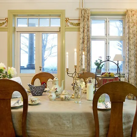 Bed & Breakfast Tiendegaarden Mons Klint 2*