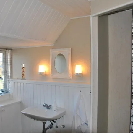 Tiendegaarden Mons Klint 2*