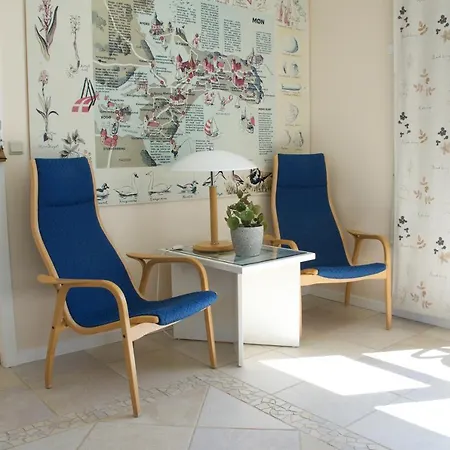 Tiendegaarden Mons Klint Bed & Breakfast Borre