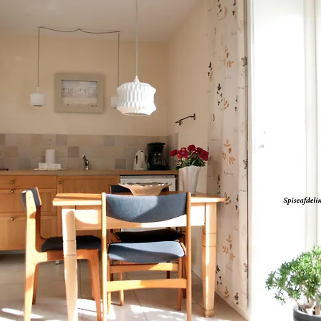 Tiendegaarden Møns Klint Bed and breakfast