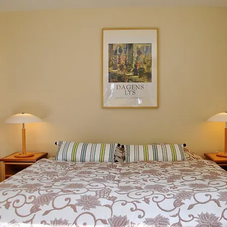 Tiendegaarden Mons Klint Bed & Breakfast