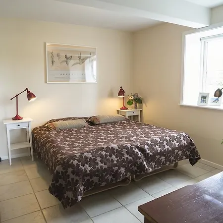 Tiendegaarden Mons Klint 2* בורה